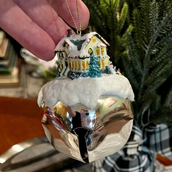 Ashton-Drake THOMAS KINKADE Sleigh Bells Christmas Ornament, Cottage on a Bell - Picture 3 of 9